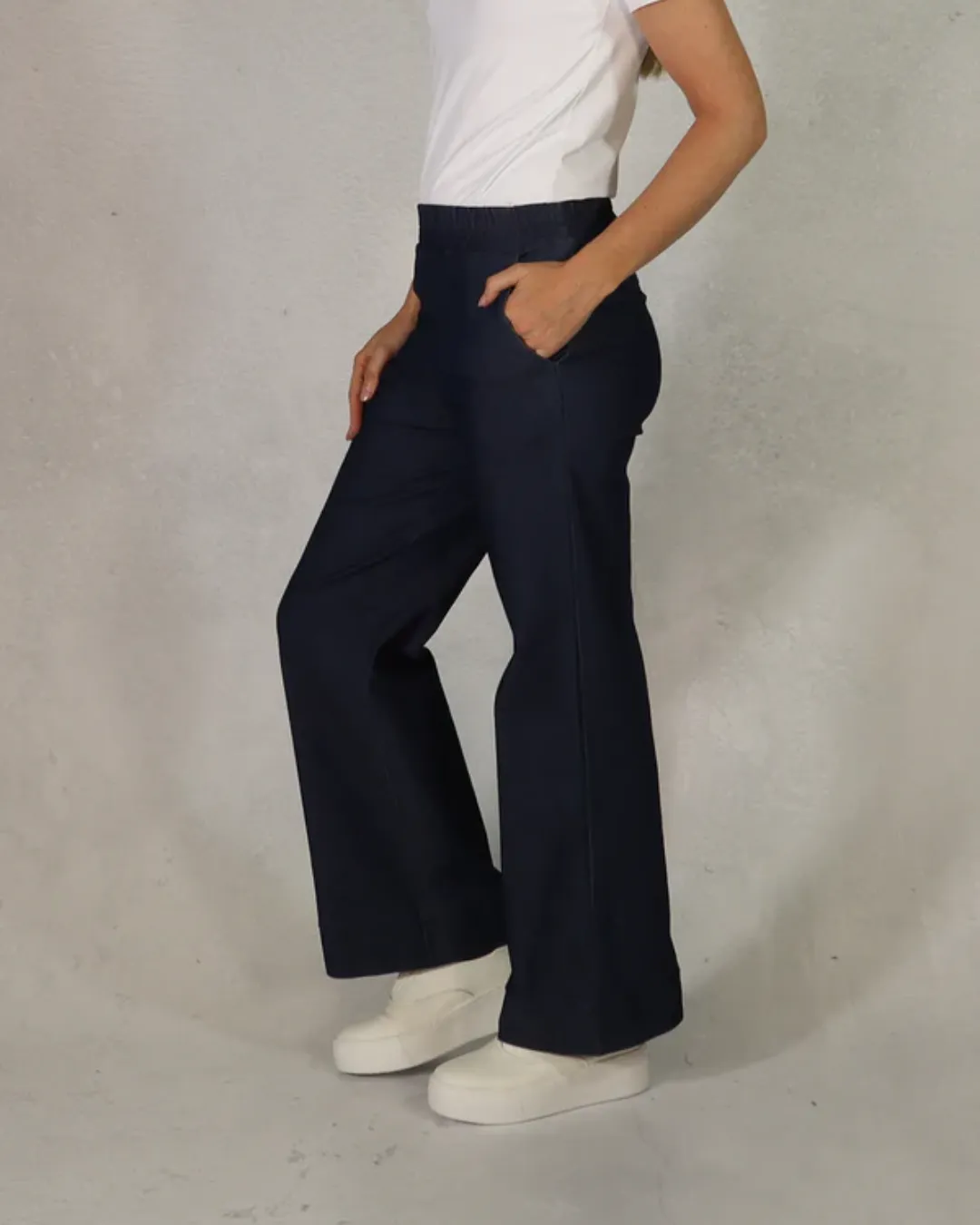 Wide-Leg Jeans