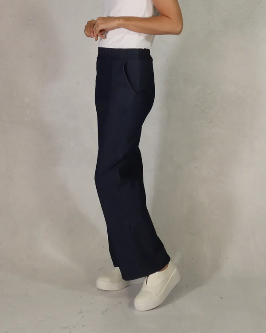 Wide-Leg Jeans