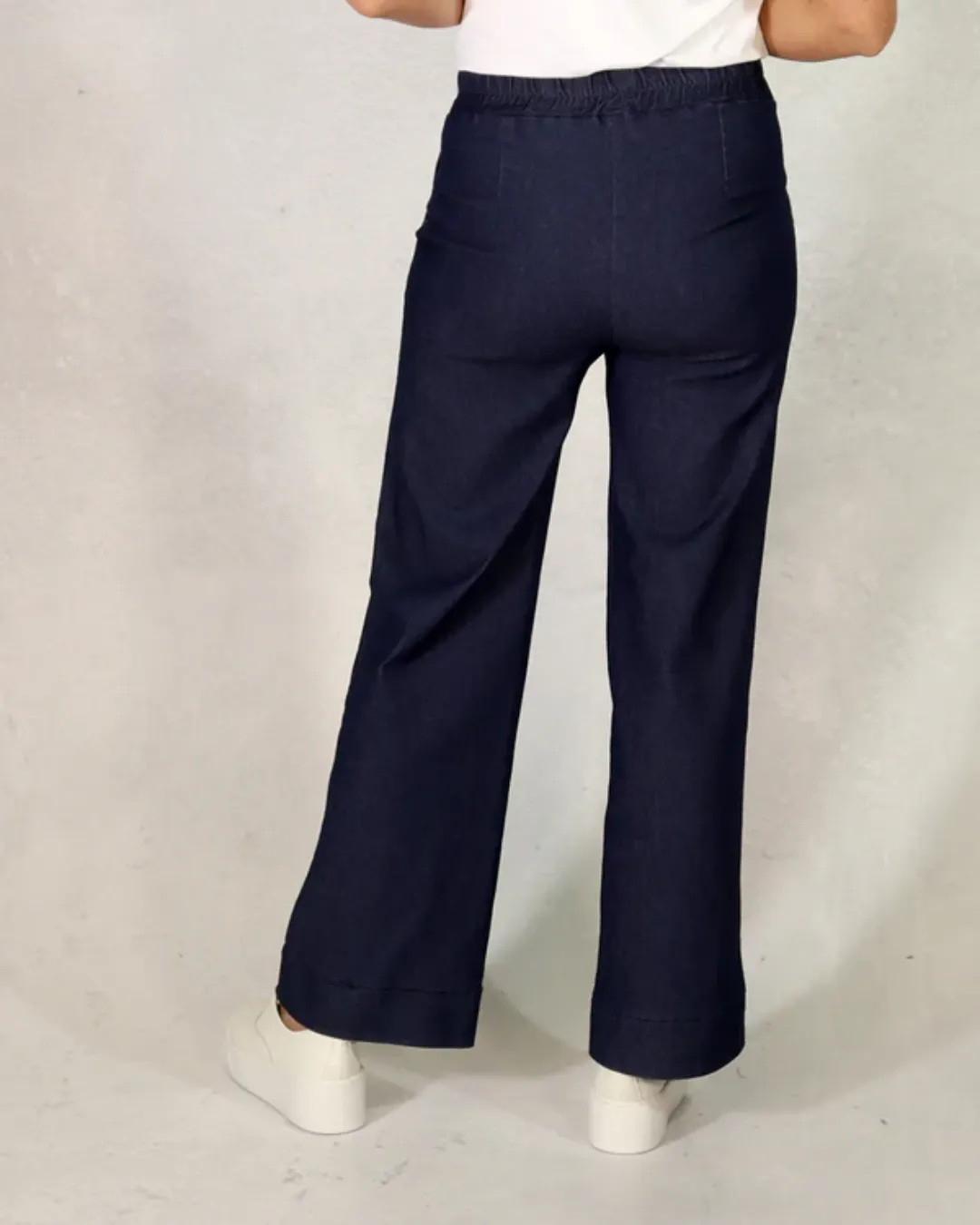 Wide-Leg Jeans